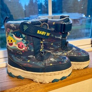 Nickelodeon Josmo Baby Shark Insulated Winter Boots for kids